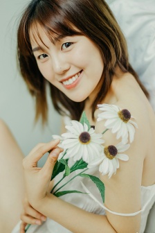 丁香花五月激动的,五月花开,激情绽放,丁香香韵醉人心,期待邂逅。